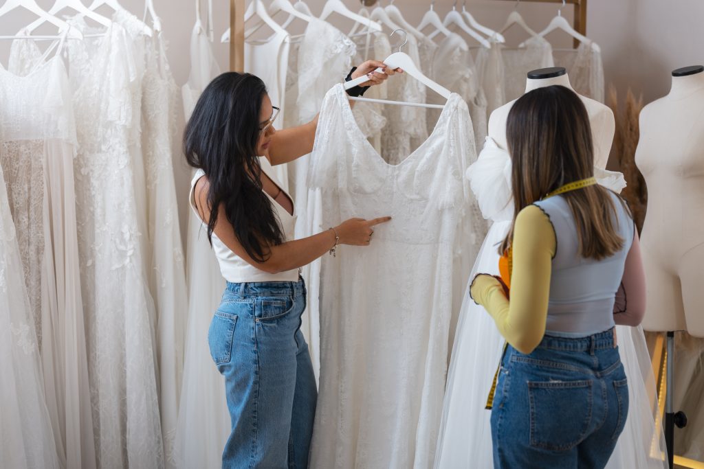 What to Wear Wedding Dress Shopping Tips for Success